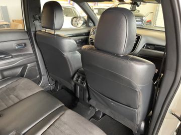 MYAUTOCENTER – Gebraucht- und Jahreswagen mit Werkstattservice in Pfaffenhofen Mitsubishi Outlander Active+ 4WD *1. Hand*AHK*Bi-LED*