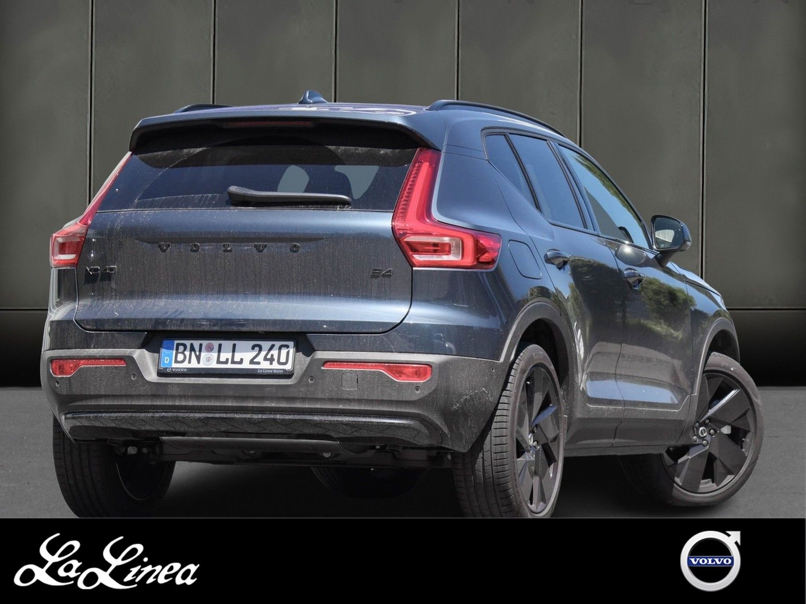 Volvo XC40 B4 Plus Black Edition imagem 2