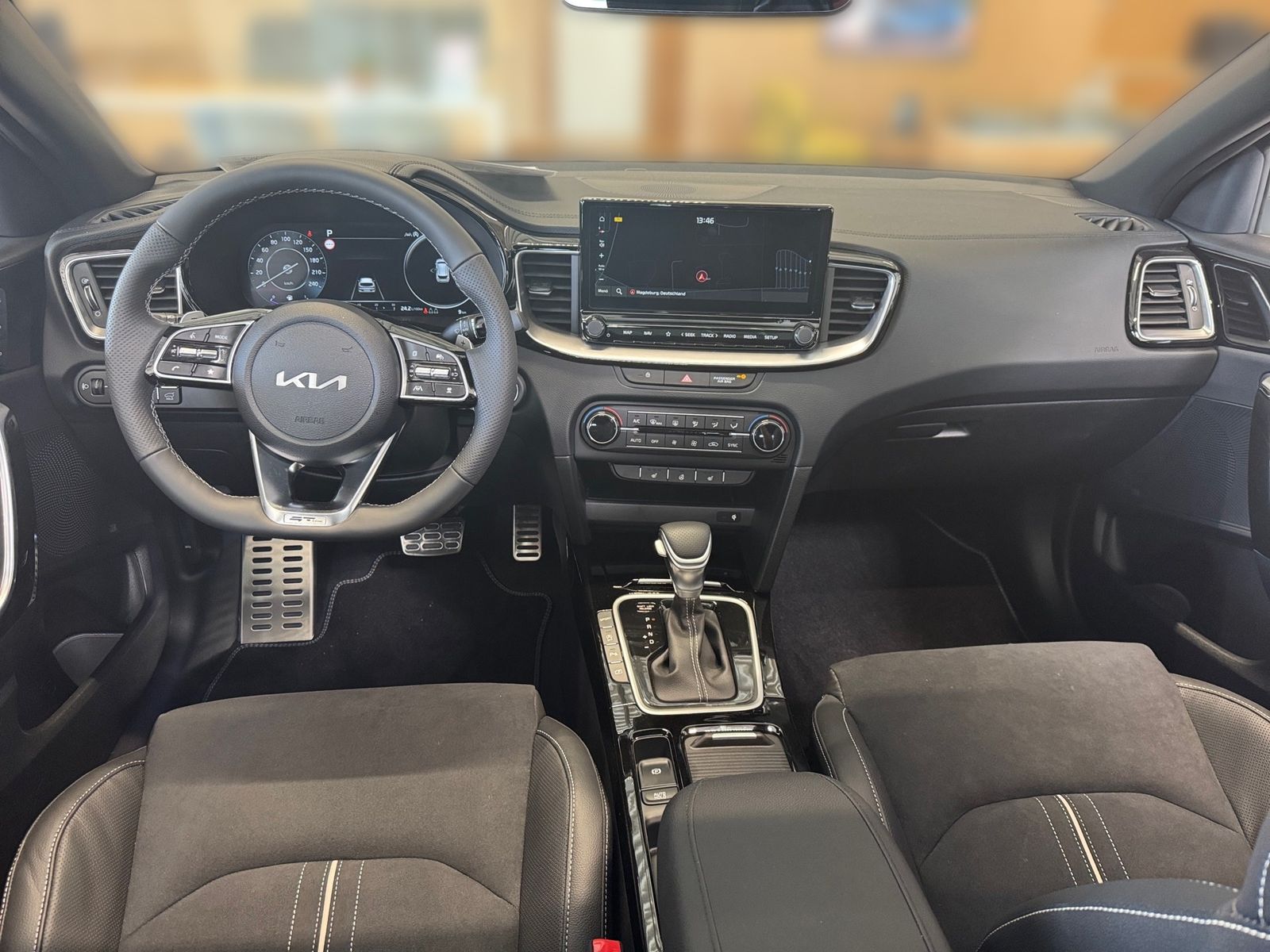 Fahrzeugabbildung Kia CEED_SW 1.5T DCT7 GTL TEC LEDER GD 18Z