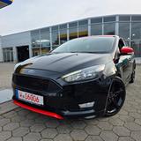 Ford Focus Lim. Sport 1.5 ST-LINE*Navi*Zahnriemen Neu - Ford Focus Gebrauchtwagen in Düsseldorf