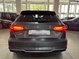 Audi A3 2.0 TDI SPORTBACK 3X S-LINE COMPETITION PLUS - mit Diesel-Antrieb: Grau, Luftfederung