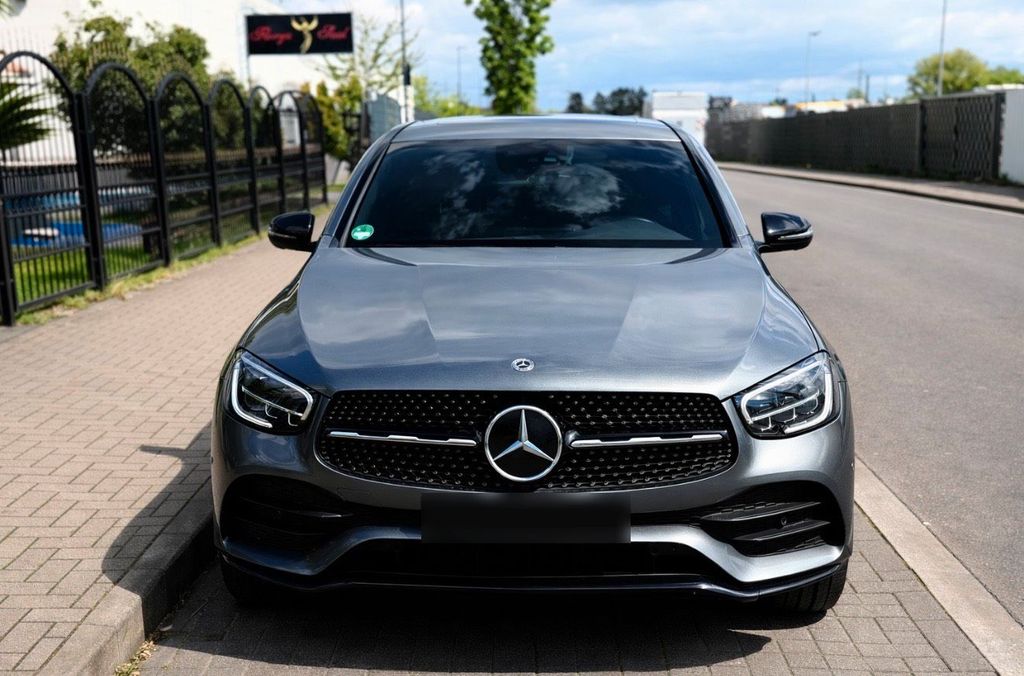 Image of Mercedes-Benz GLC 300