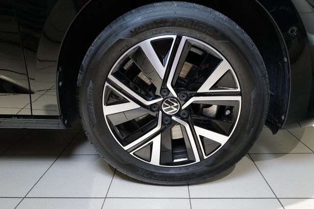 Volkswagen Touran 1.5TSI DSG Highline AHK Pano Rkam Keyless