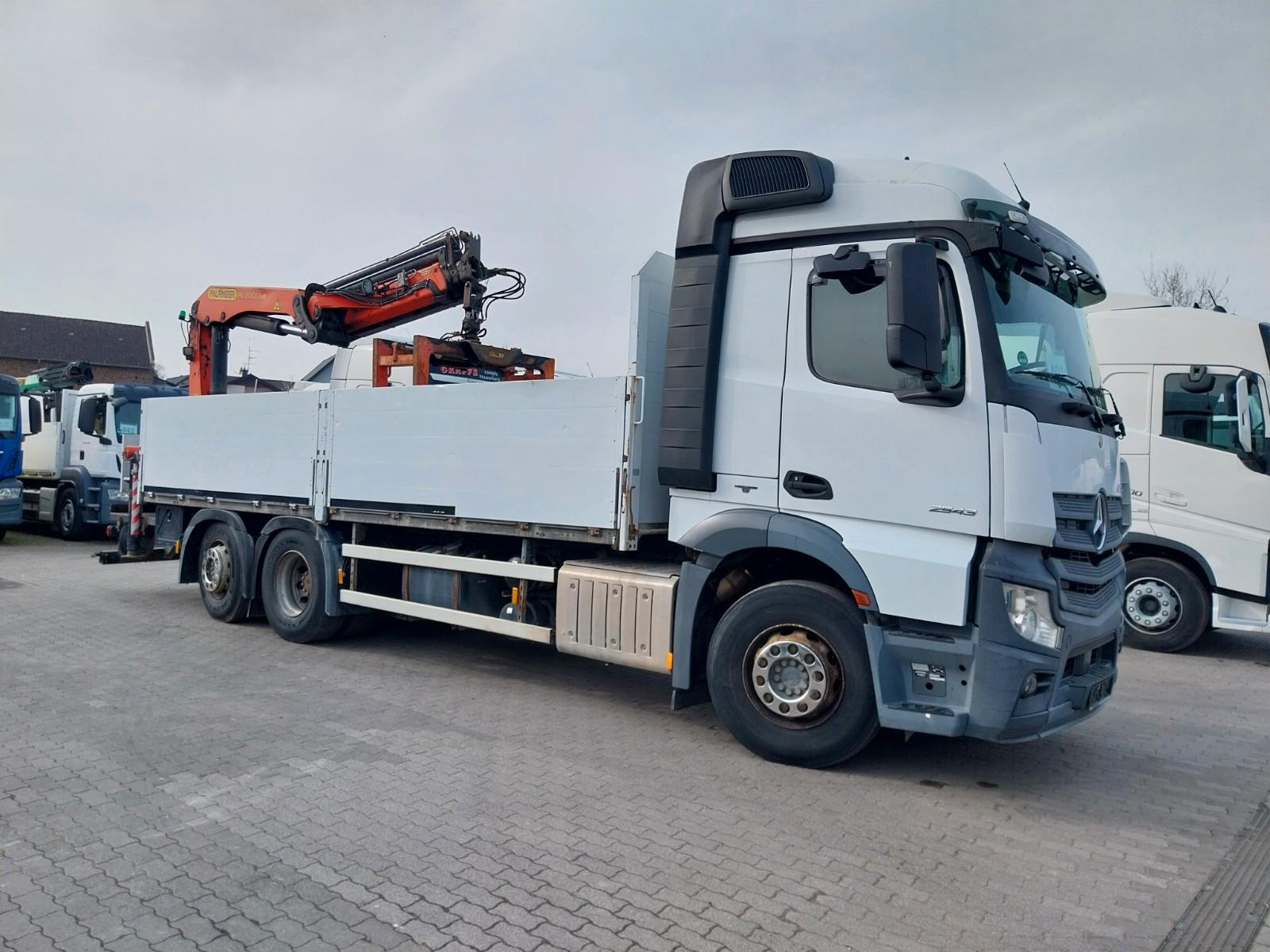 Mercedes-Benz Actros 2543 Palfinger PK20001K Funkfernbedienung