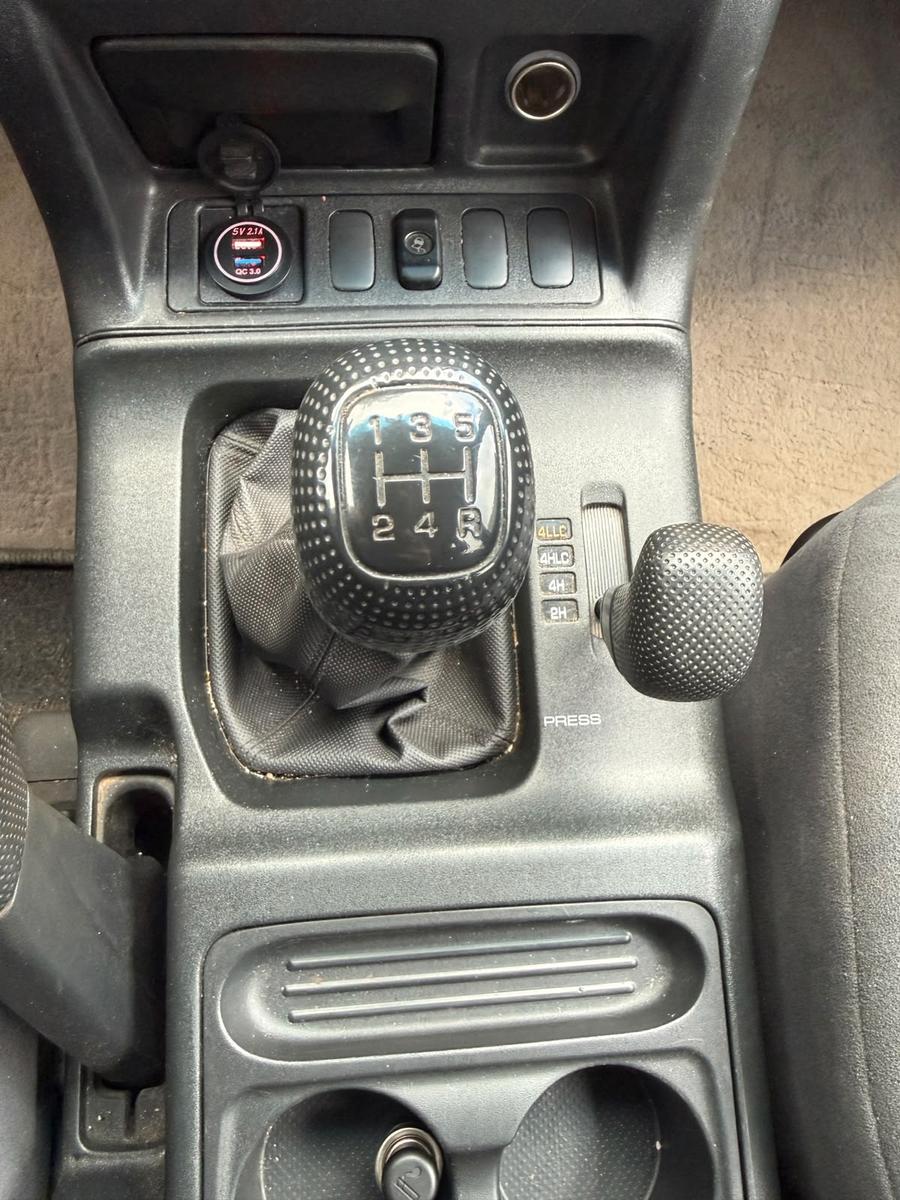 MITSUBISHI PAJERO 3.2 DI- CLASSIC 160CH 4X4