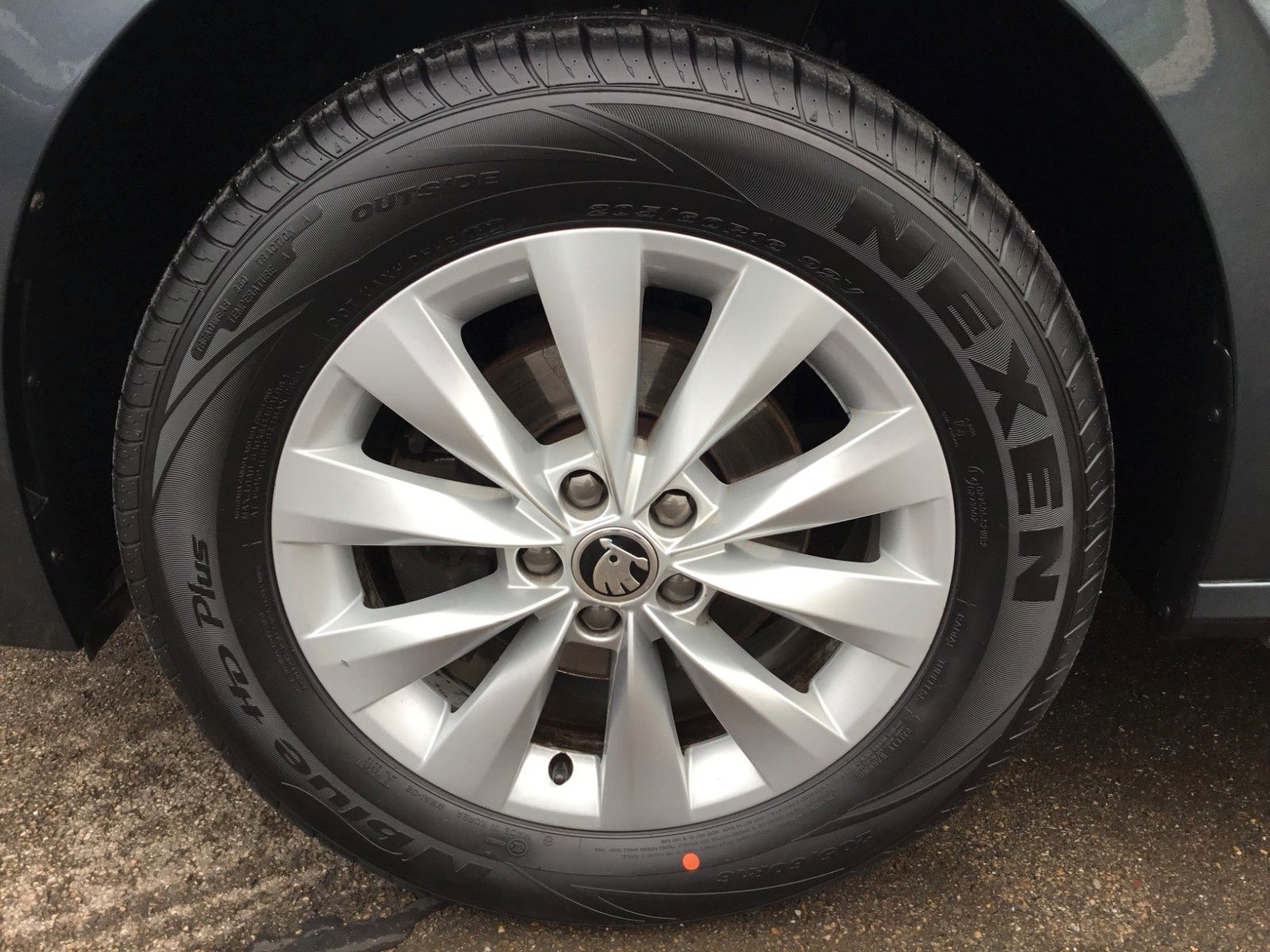 Fahrzeugabbildung SKODA Kamiq 1.6 TDI Style+AHK+LED+Kamera+Navi