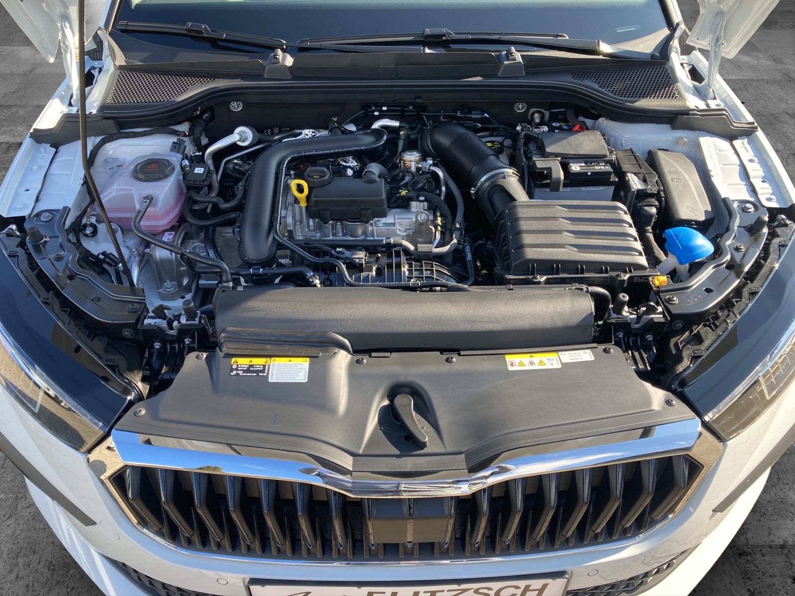 Fahrzeugabbildung SKODA Scala Tour DSG, Navi, Digital Cockpit