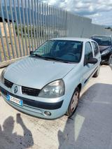 Renault Clio 1.2 16V cat 5 porte Pack Dynamique - Renault Clio aus 2004: Dynamique