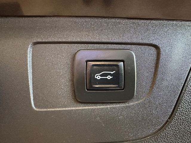 MYAUTOCENTER – Gebraucht- und Jahreswagen mit Werkstattservice in Pfaffenhofen Opel Insignia B Sports Tourer Elegance *TÜV*LED*Navi*