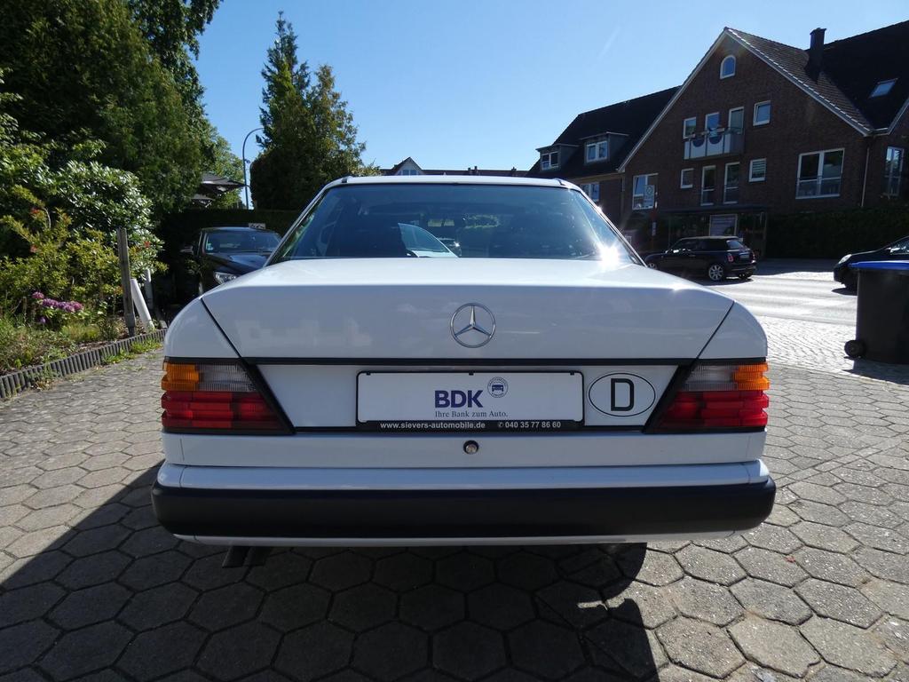 Mercedes-Benz E 260