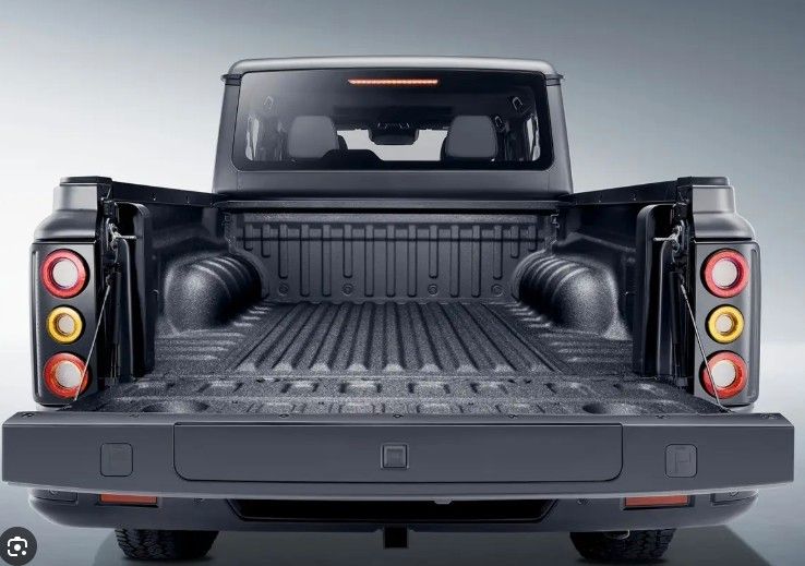 BAW 212 Pick Up Doppelkabine Diesel 8-Gang-Automatik imagem 3
