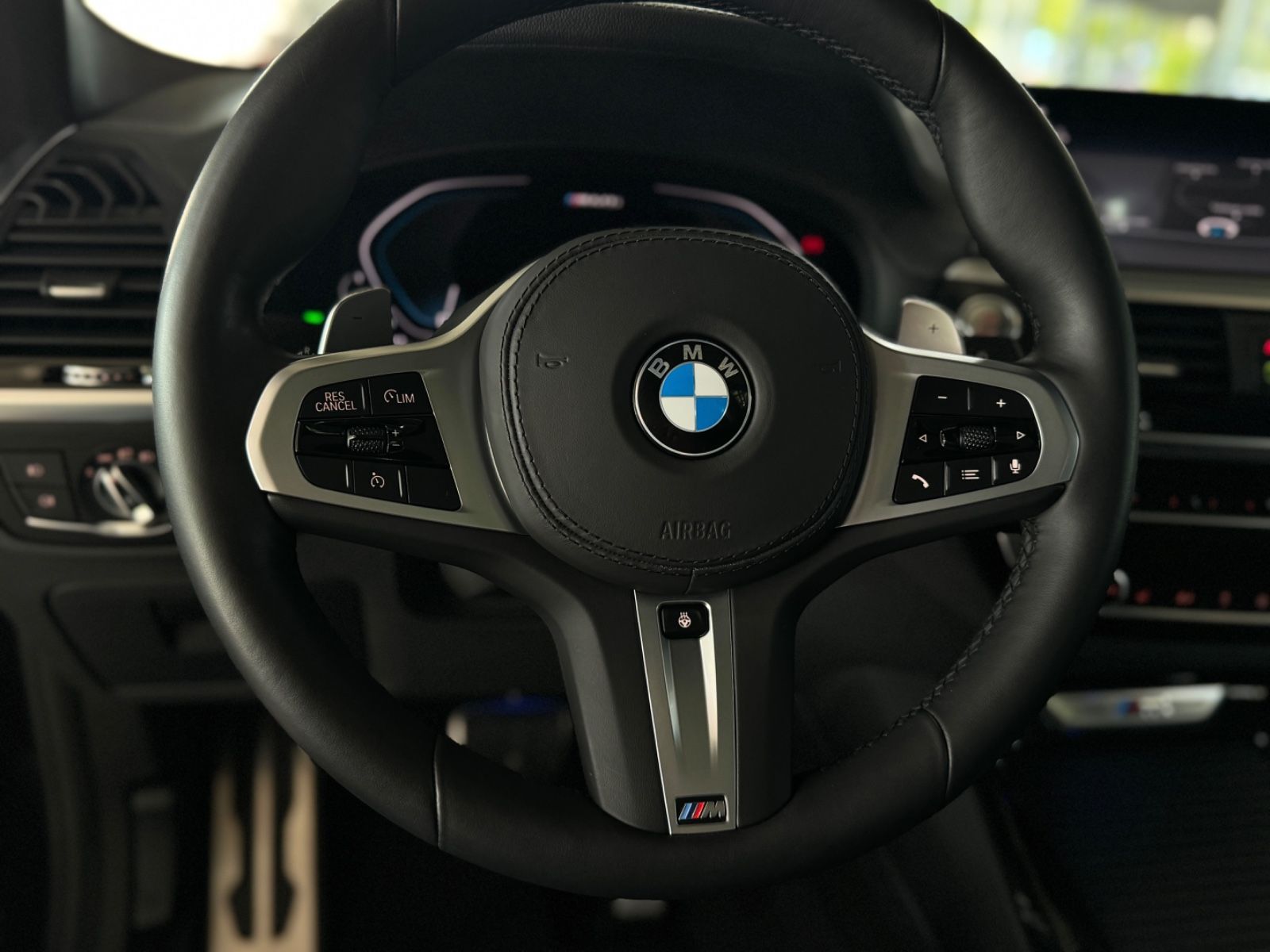 Fahrzeugabbildung BMW X3 M40i Panorama Kamera HUD DAB H/K Komfort 21"