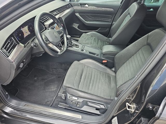 Fahrzeugabbildung Volkswagen Passat Variant ELEGANCE 2,0 TSI DSG KLIMA LED NA