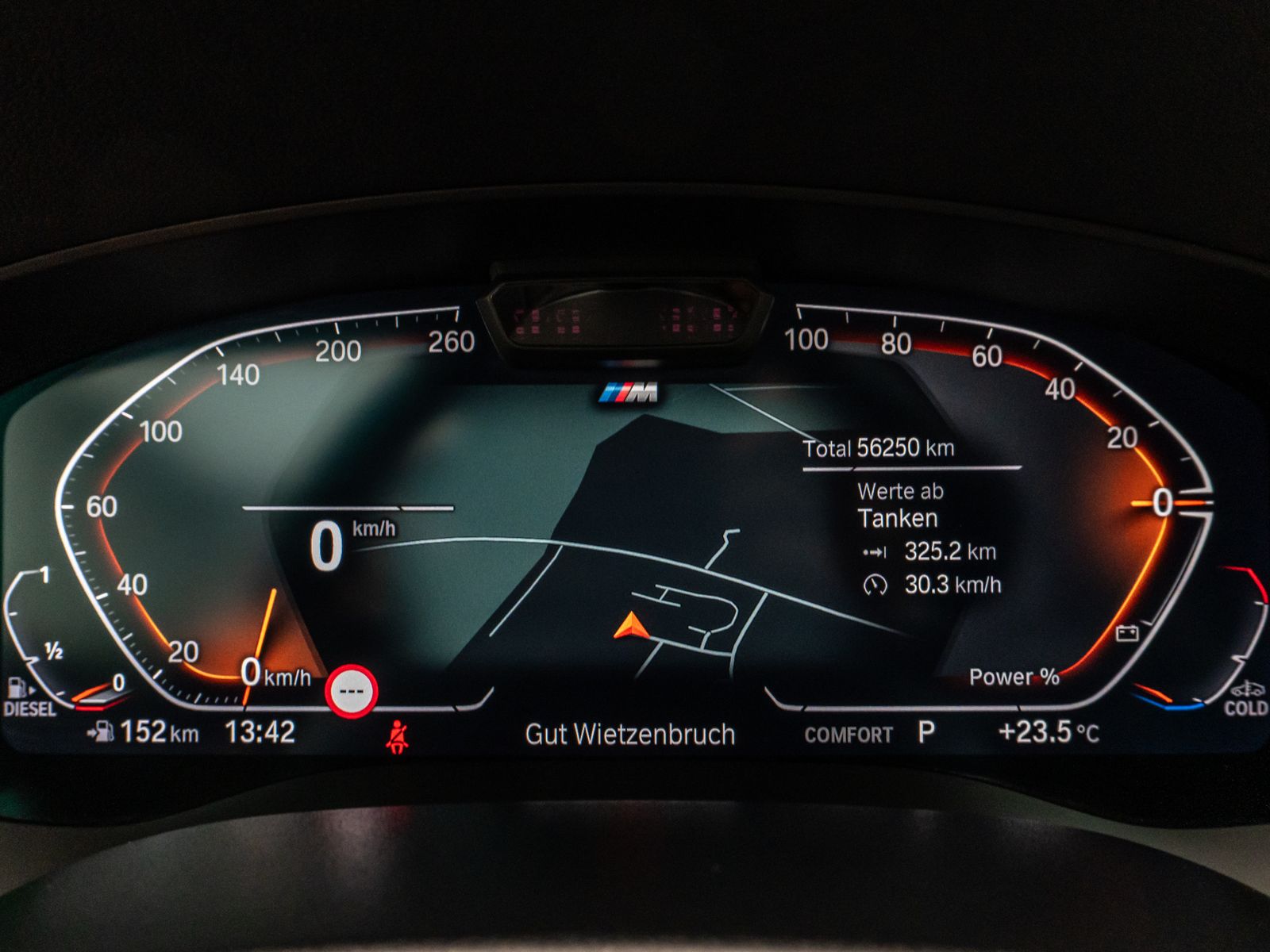 Fahrzeugabbildung BMW 540d xD M Sport Pro Laser Kamera HUD DAB H/K 20"