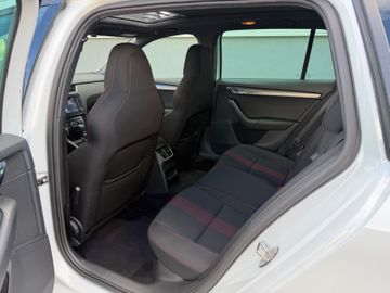 Skoda Octavia - 10