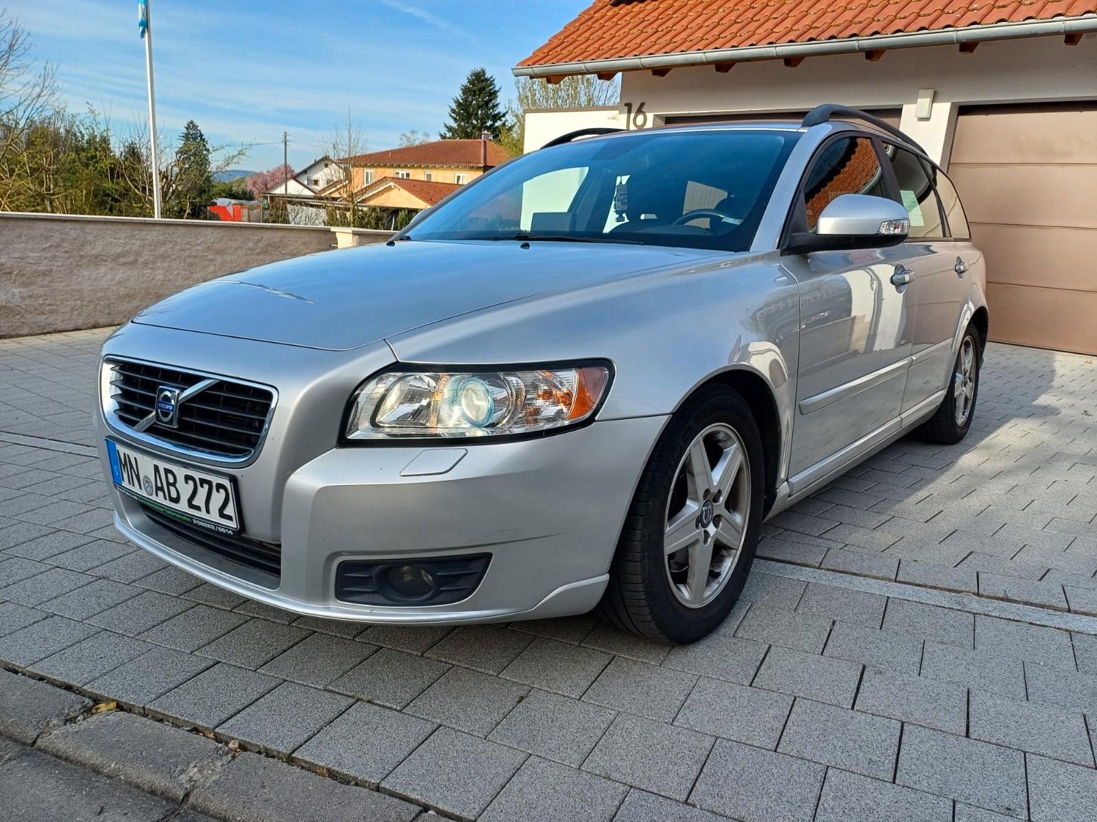 Volvo V50 Kombi 2.0 D Momentum
