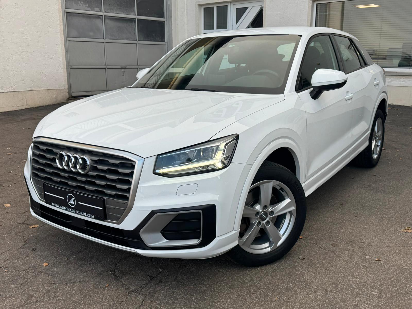 Audi Q2 30TFSI S-Tronic sport DSP NAVI LED SPORTSITZ