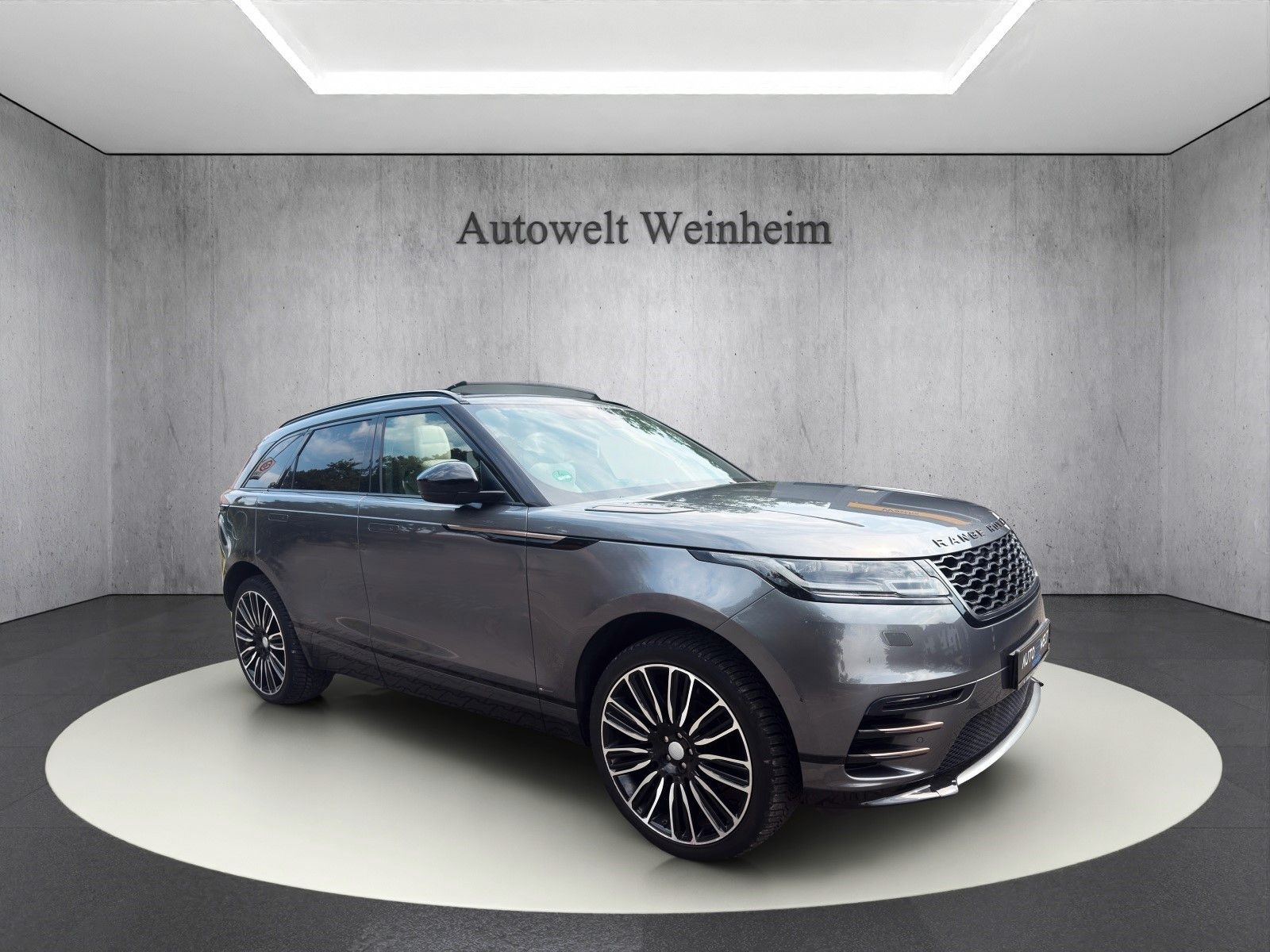 Land Rover Range Rover Velar RANGE°ROVER°VELAR°R-DYNAMIC°S°MERIDIAN°PANO°KAM°