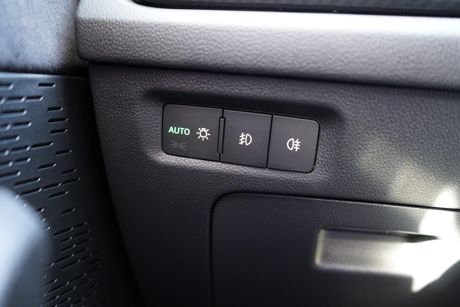 Skoda Octavia Combi 2.0 TDI RS DSG LED Navi Head-Up