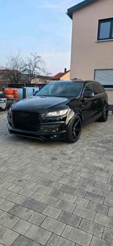 Audi Q7 3.0 TDI 7 Sitzer S-line - Audi Q7 aus 2011: Line