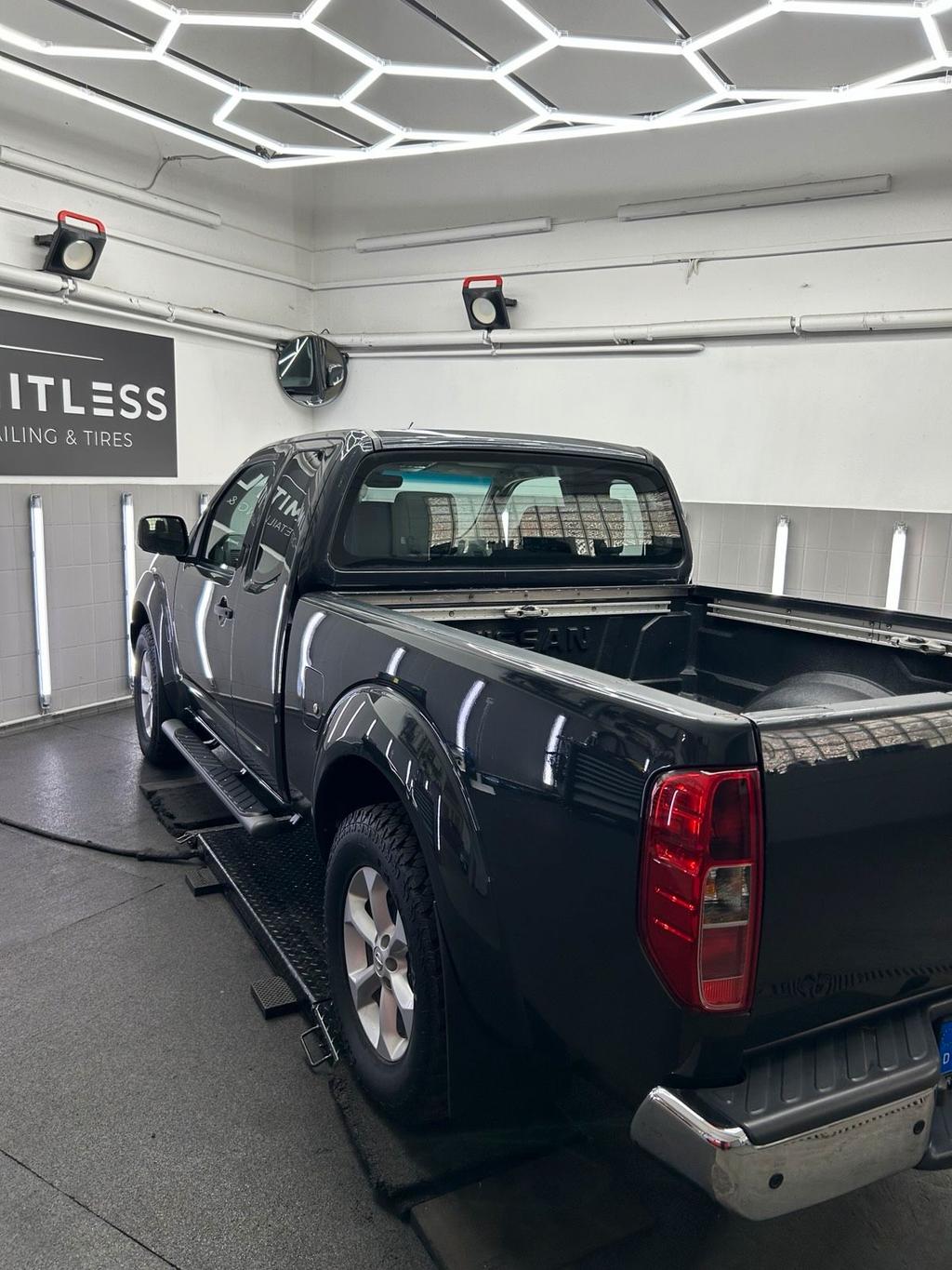 Nissan Navara D40 King Cab SE 4x4 *TÜV NEU*