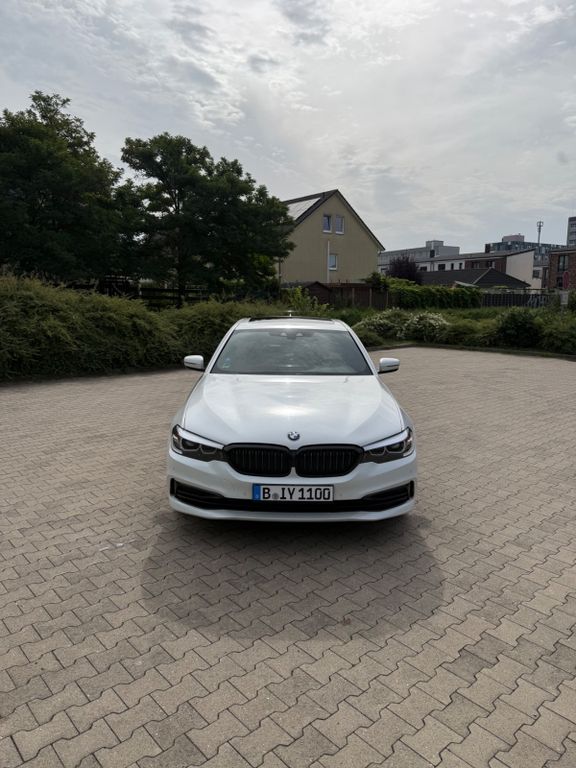 Image of BMW 530