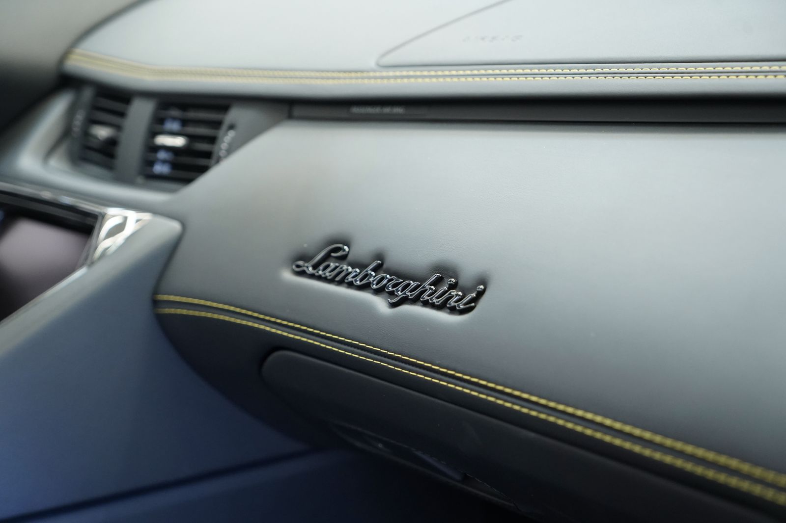 Lamborghini Aventador