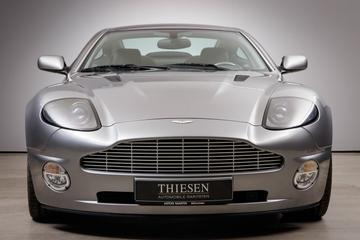 2001 Aston Martin V12 VANTAGE 照片 2