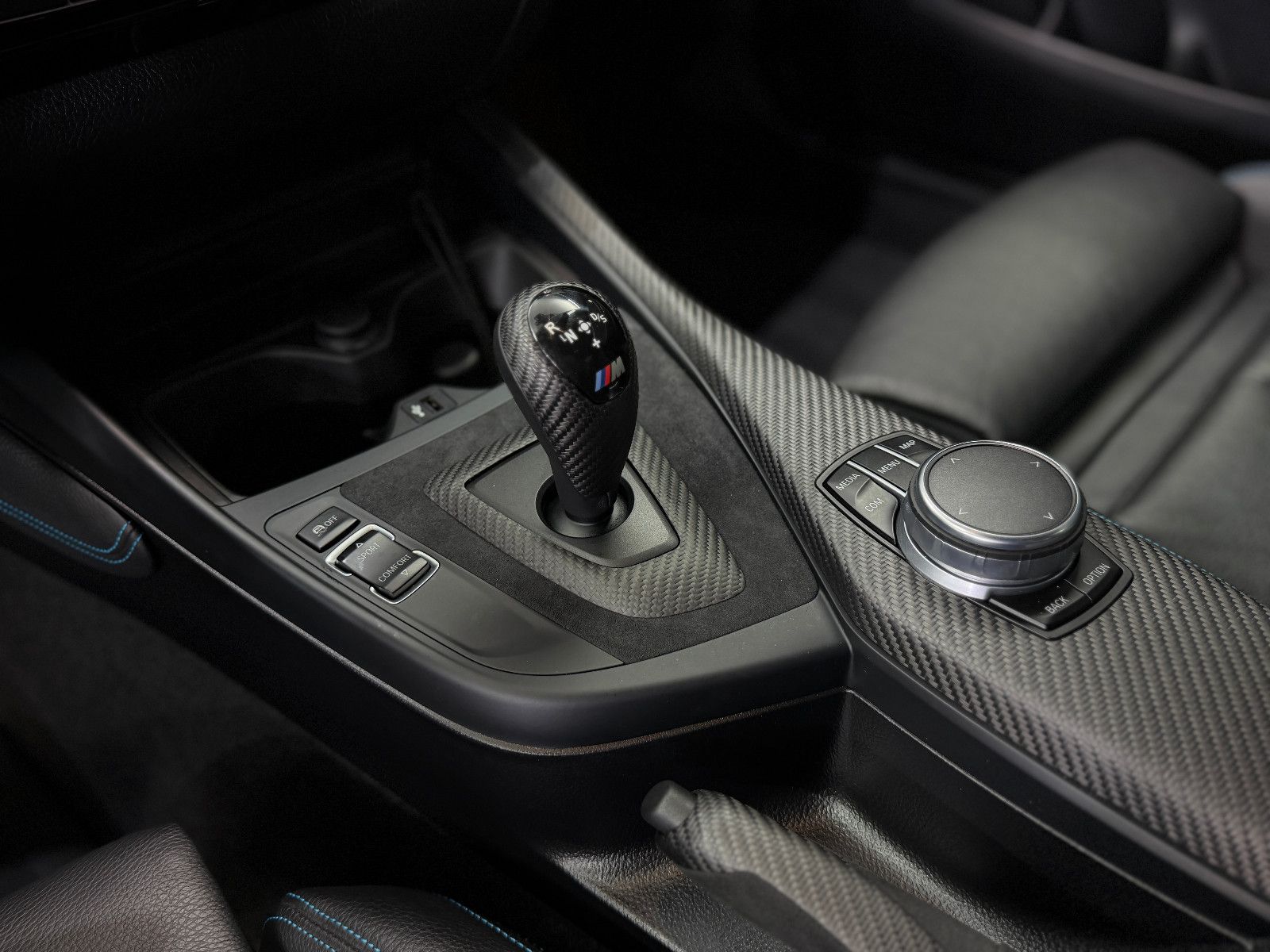 Fahrzeugabbildung BMW M2 Coupe |M-PERFORMANCE|EVENTURI|H/K|U-FREI