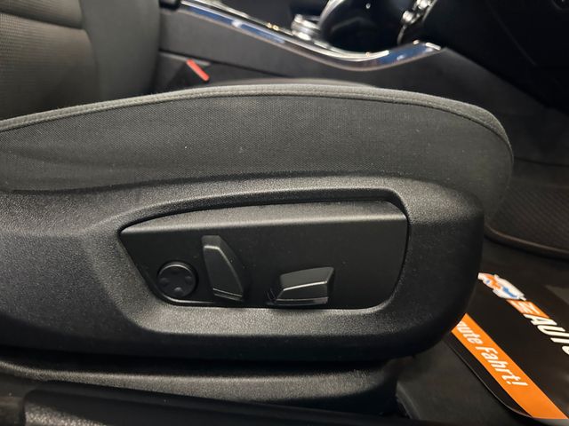 MYAUTOCENTER – Gebraucht- und Jahreswagen mit Werkstattservice in Pfaffenhofen BMW Limousine 520 d *BiXenon*Navi*Schiebedach*