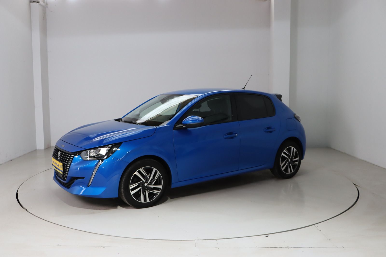 Fahrzeugabbildung Peugeot 208 1.2i Allure Pack * HU / AU neu