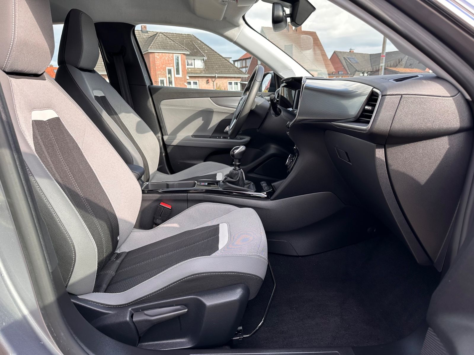 Fahrzeugabbildung Opel Mokka Business Elegance LED/PDC/APP/Kamera/Kessy