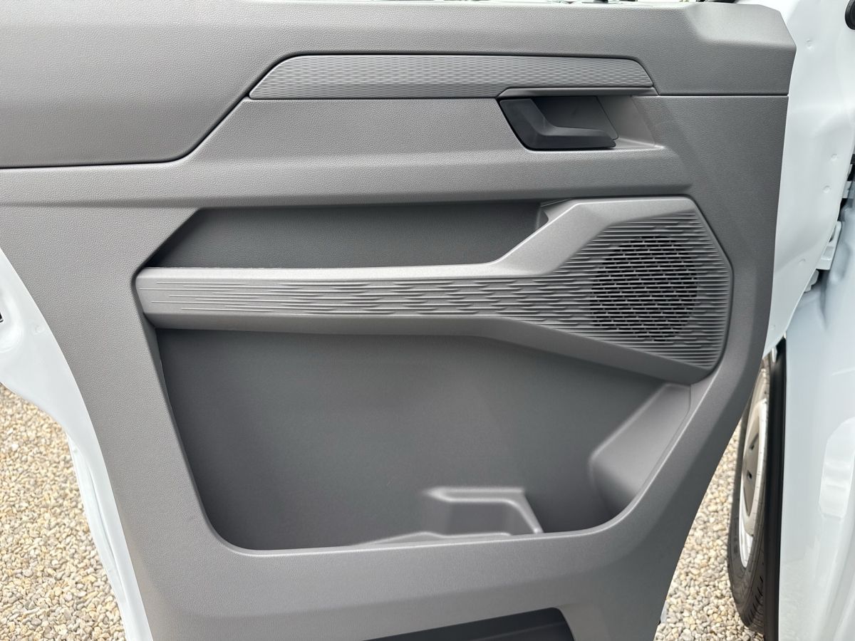 Volkswagen T7 Kombi - Bild 18