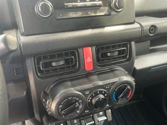 Suzuki Jimny 1.5 102ch - 1 ère main - 2 Places - TVA récupérable - Climatisation