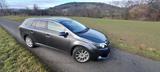 Toyota Avensis 2.2 Diesel - Toyota Avensis mit Diesel-Antrieb: Kombi, Automatik