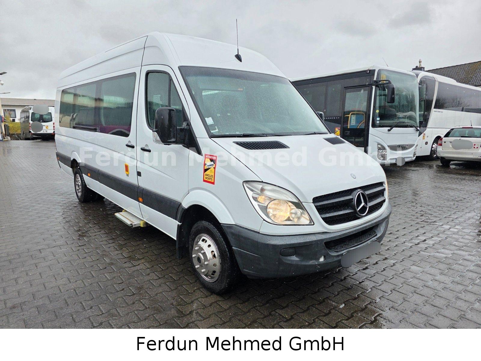 Mercedes-Benz Sprinter 516 Transfer -21+1+1 Länge 7,35 m