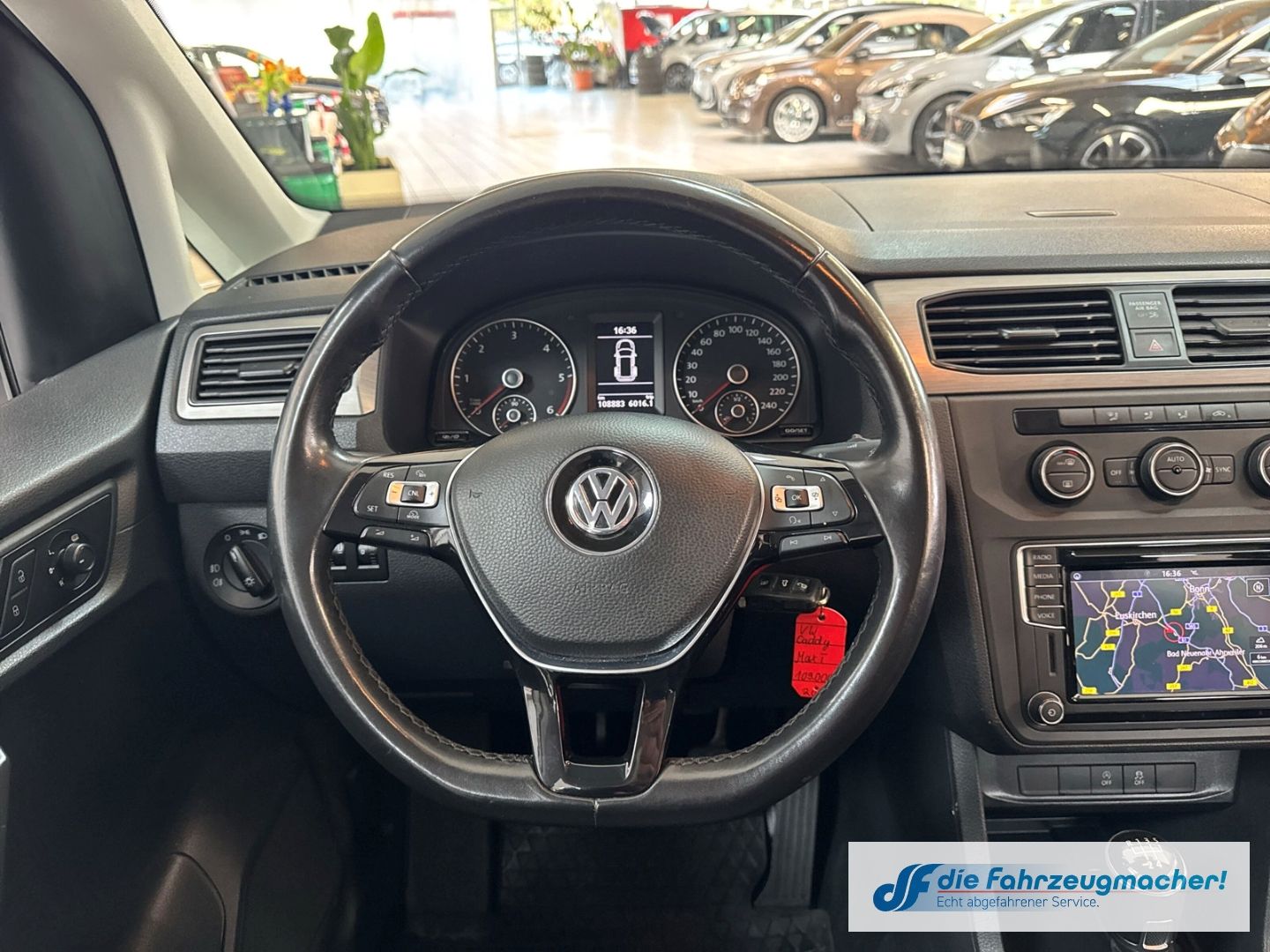 Fahrzeugabbildung Volkswagen Caddy Maxi Trendline BMT AHK Navi Mehrzonenklima