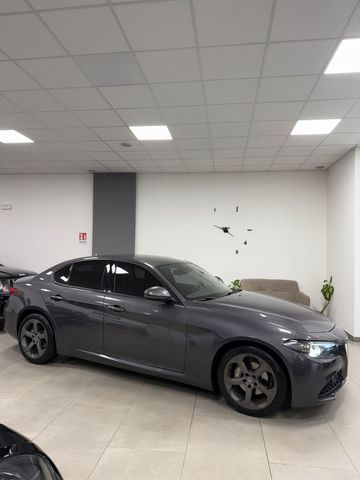 Alfa Romeo Giulia 2.2 Turbodiesel 160 CV AT8 Exe