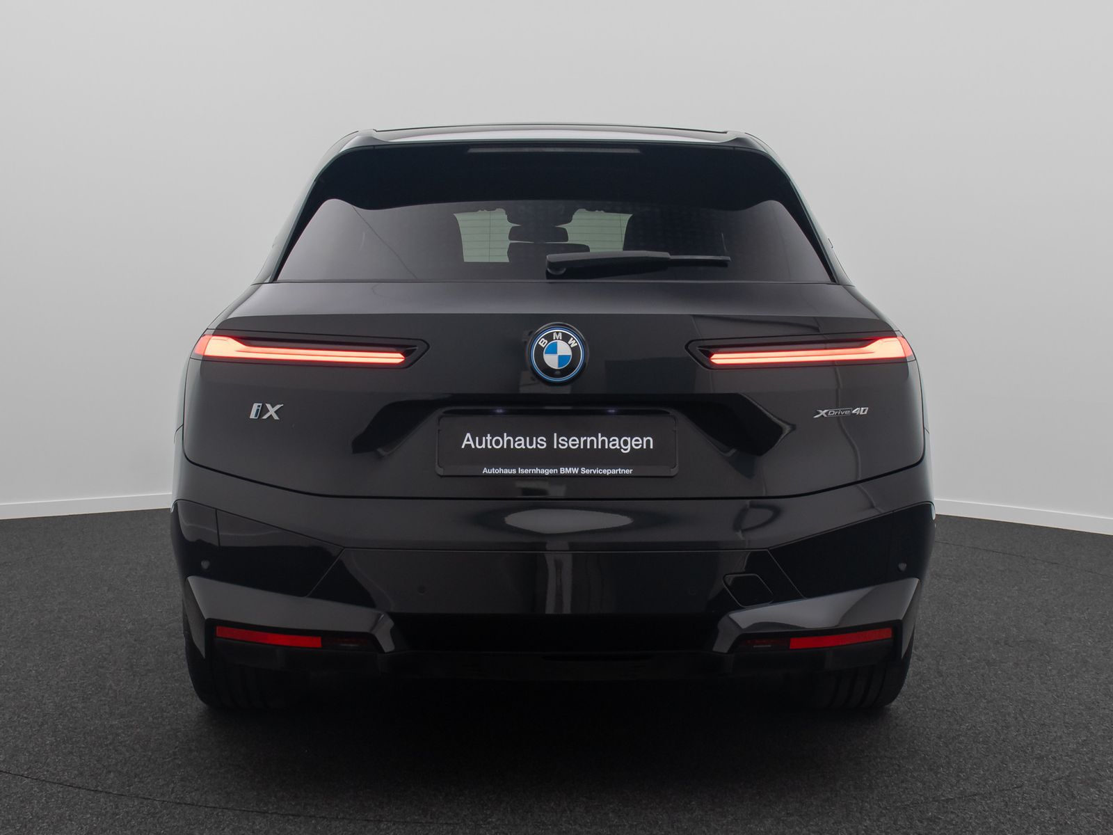 Fahrzeugabbildung BMW iX xD40 Sportpaket ACC 360° Laser SkyLounge 22"