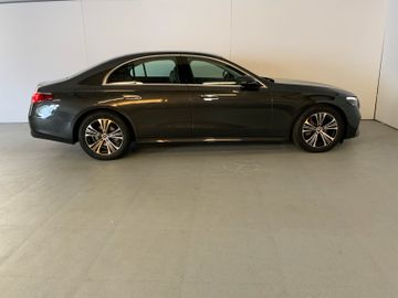 Mercedes E 220 - 4