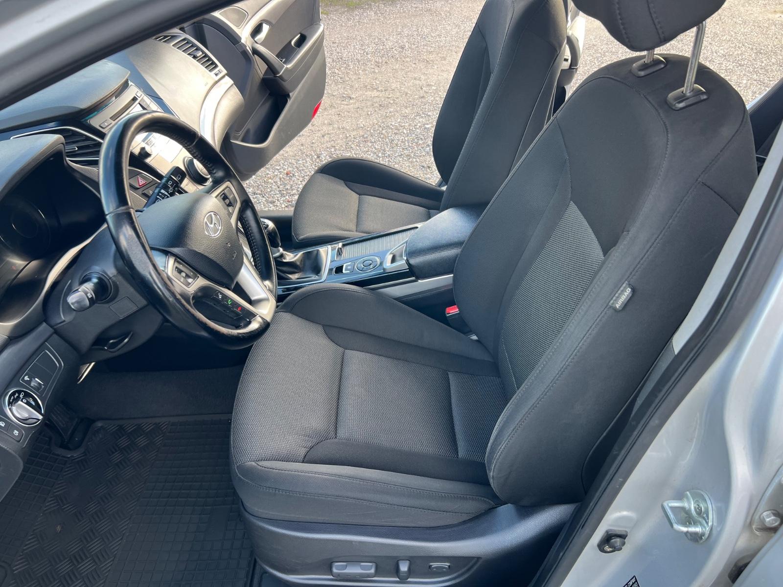 Hyundai i40 2013 — photo 10