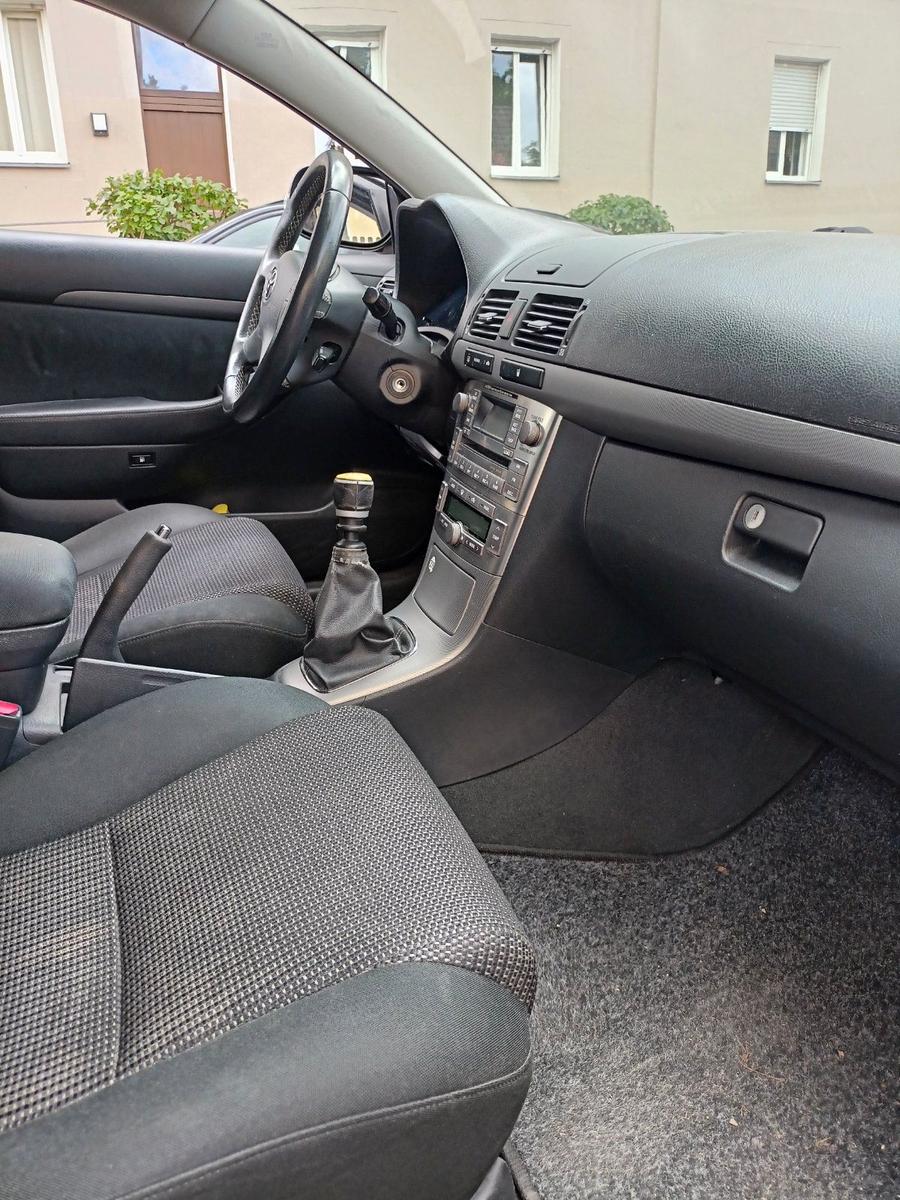 Toyota Avensis 2006 — photo 12