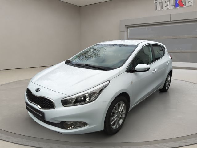 Kia Ceed FIFA World Cup Edition / WR