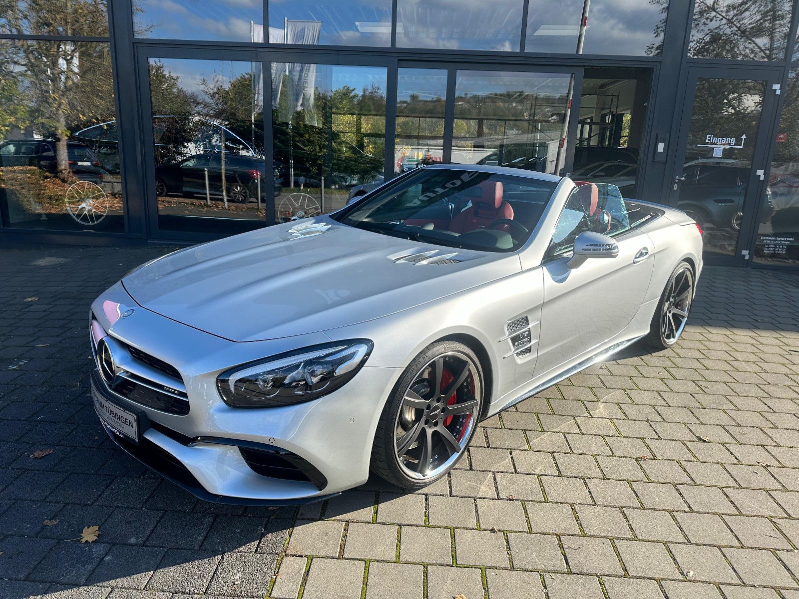 Fahrzeugabbildung Mercedes-Benz SL 63 AMG *Designo*PANORAMA*VMAX*MASSAGE*