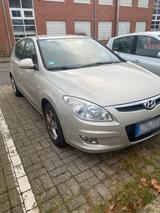 Hyundai i30 zu verkaufen tauschen möglich - Hyundai Accent in Düsseldorf