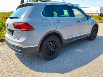 Volkswagen Tiguan - 5