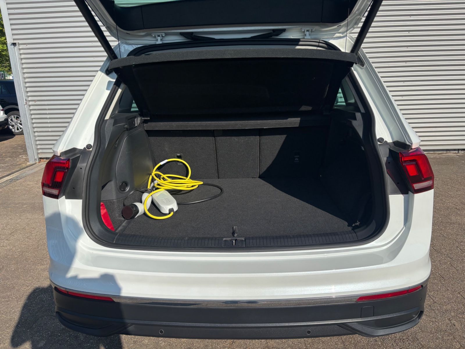 Fahrzeugabbildung Volkswagen Tiguan Life 1.4 TSI eHybrid