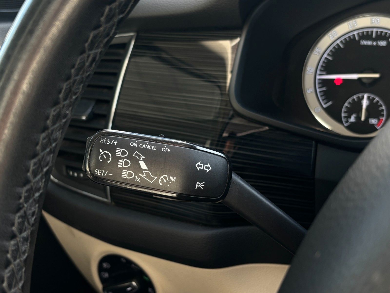 Fahrzeugabbildung SKODA Kodiaq Style 4x4 *Panorama*Kamera*ACC*SHZ