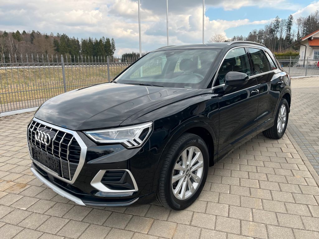 Image of Audi Q3
