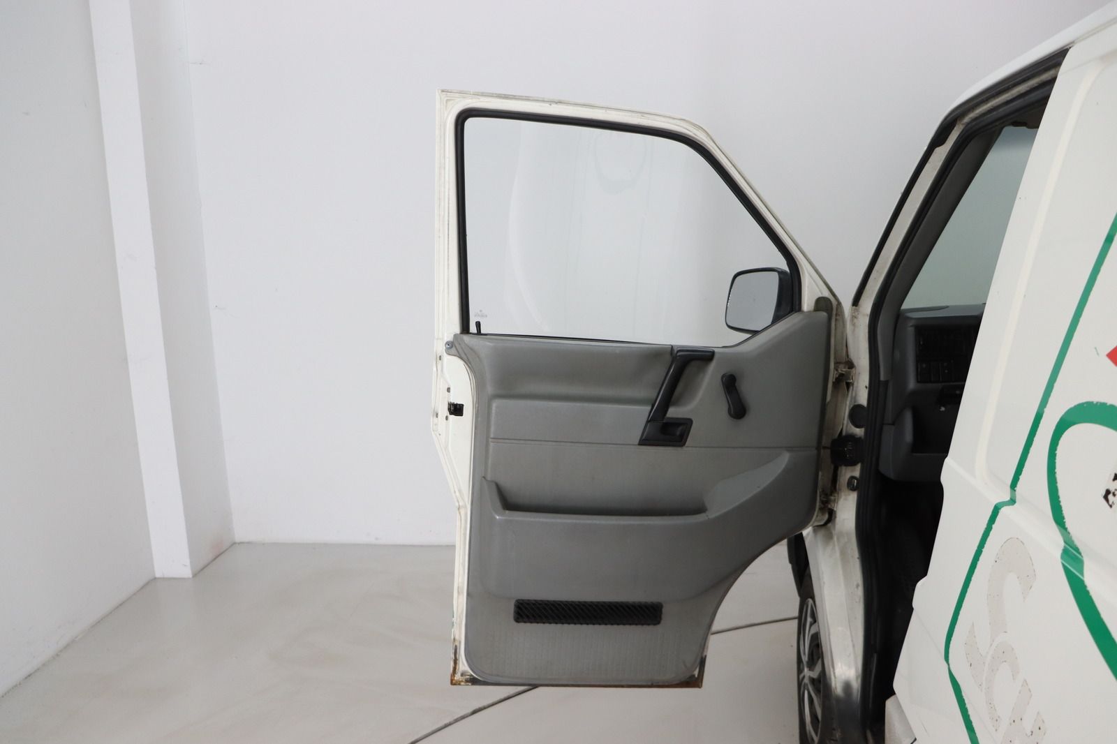 Fahrzeugabbildung Volkswagen T4 2.4 D Transporter